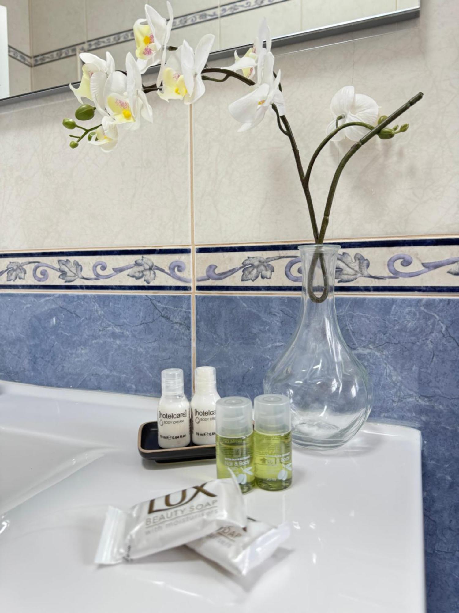 Villa Bonita Guesthouse Albufeira Old Town Bagian luar foto